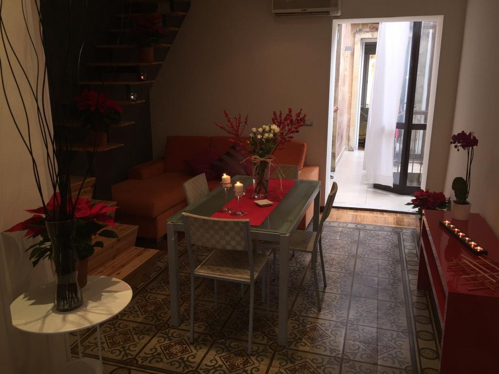 Al Castello Apartment Catania Phòng bức ảnh